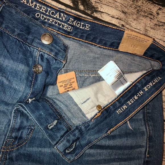 NWT | AEO Distressed Hi-Rise Festival Midi Shorts - Picture 2 of 8